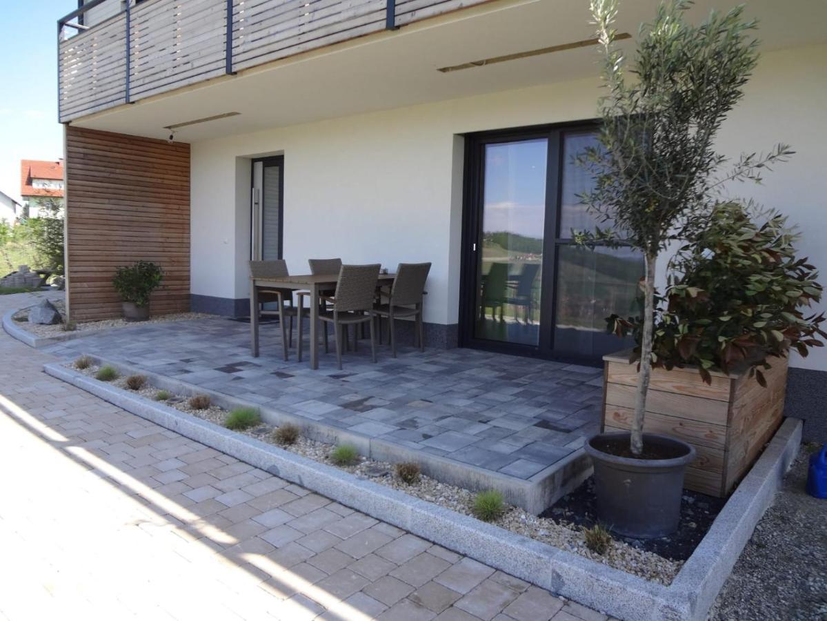 Weinstrassenapartment Fam. Dietrich Ratsch an der Weinstrasse Exterior photo